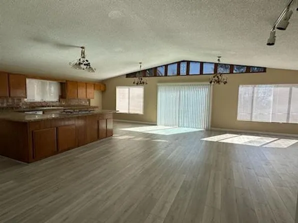 16927 Bell Ave, Lake Elsinore, CA 92530
