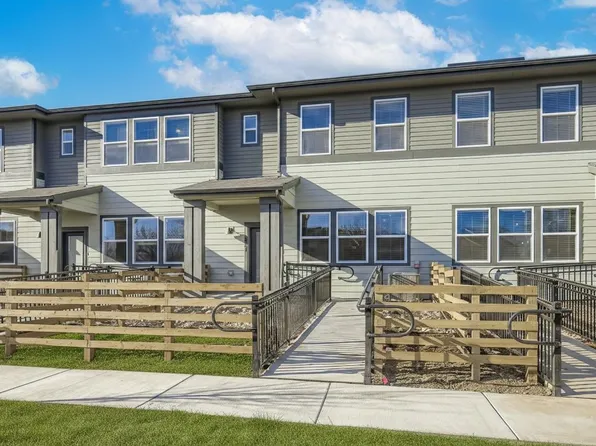 960 NETTLE Ln, Fort Collins, CO 80524