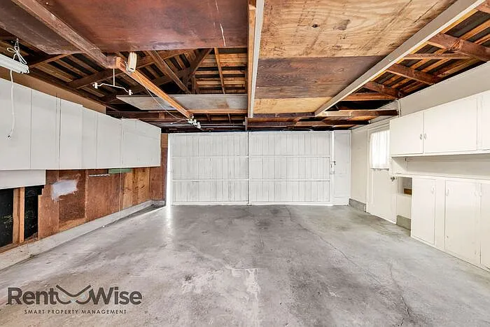 2080 Helena Way — Photo 24