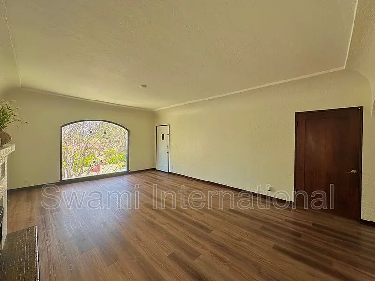 2066 Chestnut Ave — Photo 15