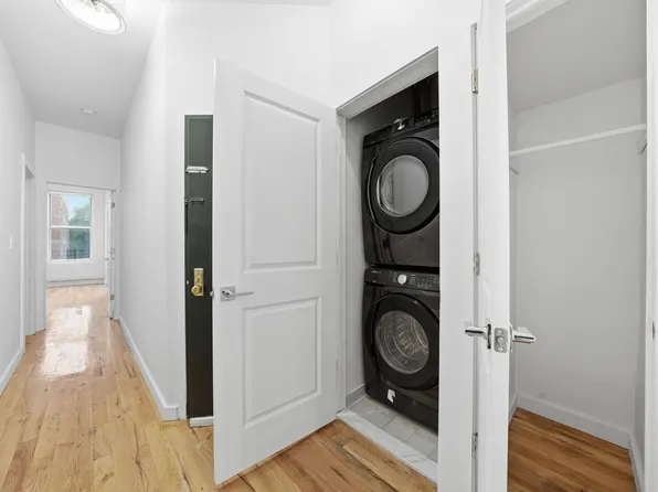 483 Quincy Street image 9 of 9