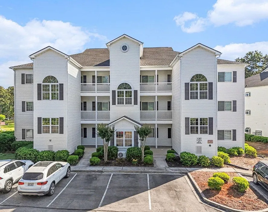 1534 Lanterns Rest Rd #104