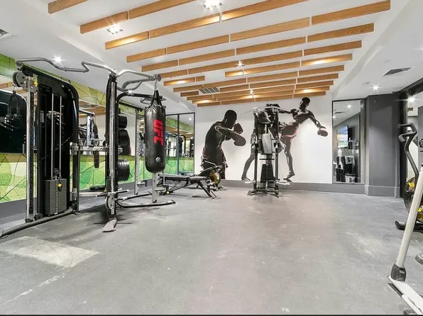 93 Linden Street image 8 of 12