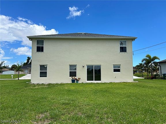 3rd image of 1525 SW 29th St