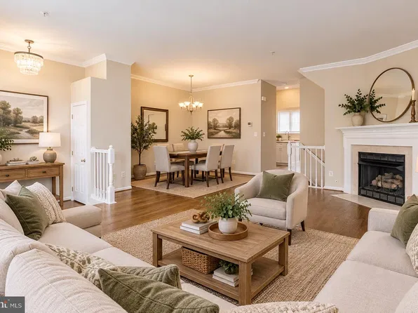 2515 Woodrow Wilson Dr, Herndon, VA 20171