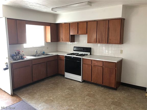 5th image of 604-606 Plum St