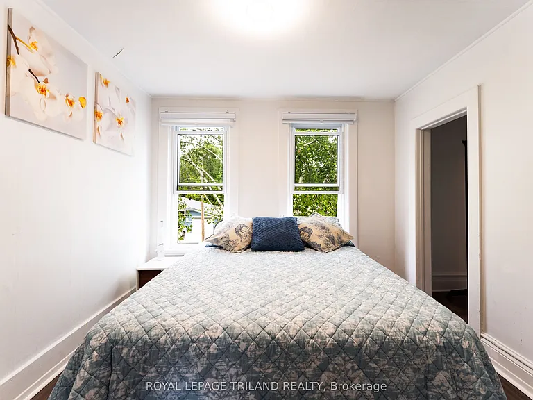 326 Smith St — Photo 24