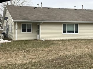 716 Ridge Dr SE, Saint Michael, MN 55376