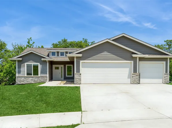 504 11th St, Adair, IA 50002