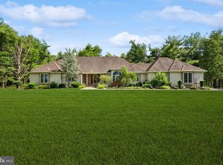 212 Greenwood Ln, Hammonton, NJ 08037