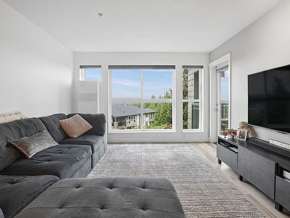 2nd image of 3082 Dayanee Springs Blvd #202
