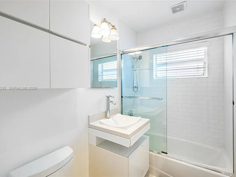 4150 Ventura Ave — Photo 24