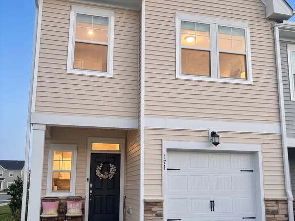 167 Copper Fox Ln, Smithfield, NC 27577