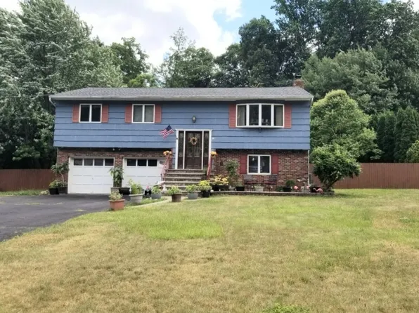 10 Brookside Dr, Mount Olive Twp., NJ 07828