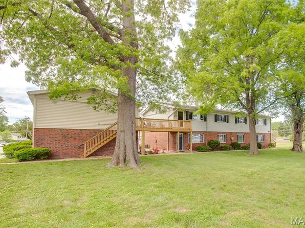 5310 Godfrey Rd APT 2, Godfrey, IL 62035