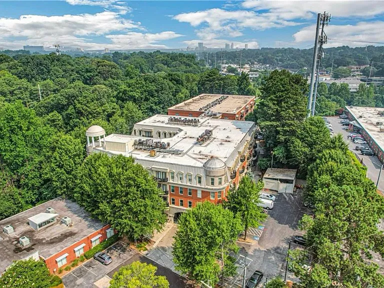 560 Dutch Valley Rd NE #2201 — Photo 16