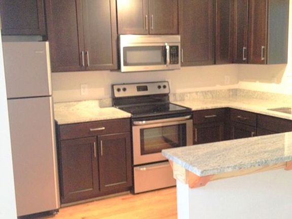 2nd image of 118 Bim St APT H