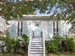 2611 Octavia St, New Orleans, LA 70115