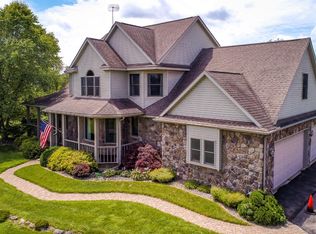 2511 Walker Way, Chelsea, MI 48118