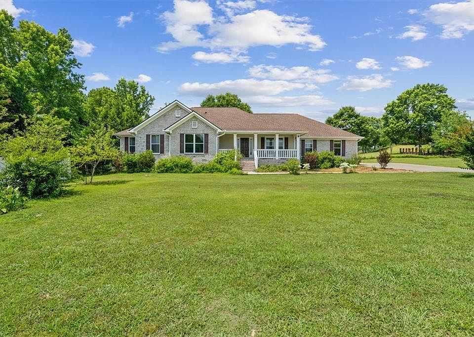 1st image of 456 Fields Ferry Dr NE