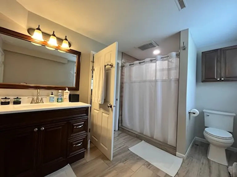 420 Walnut St — Photo 20