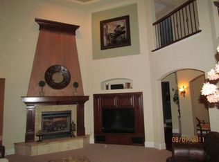 353 Switch Grass Ct, Hartland, WI 53029