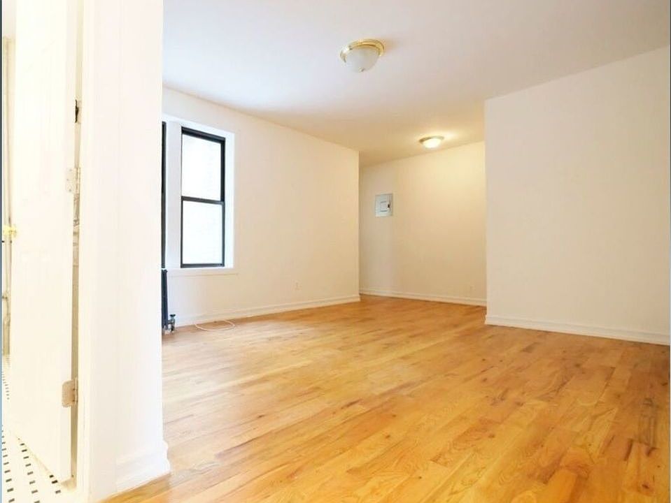 1st image of 39 E 17th St APT 3F