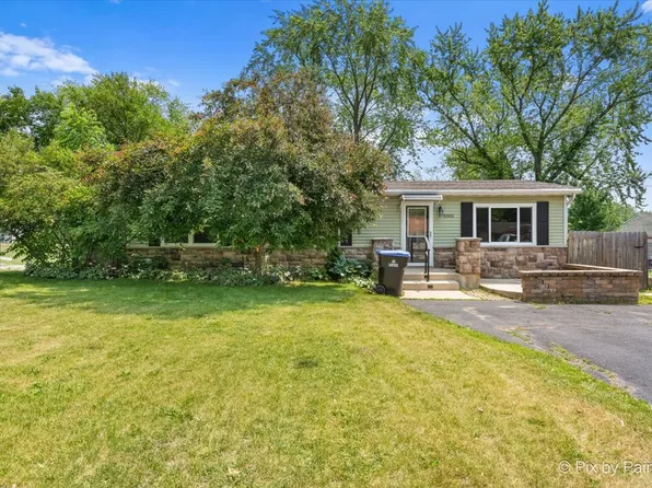 5502 Thelen Ave, McHenry, IL 60050