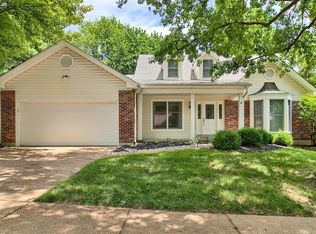 1628 Timber Ridge Estates Dr, Ballwin, MO 63011