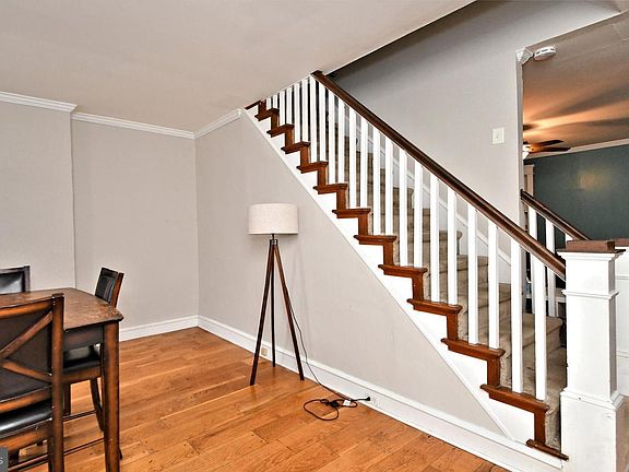 3rd image of 3440 Crawford St