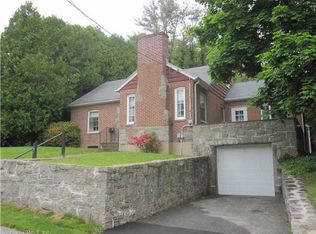 207 Glenwood Ave, New London, CT 06320