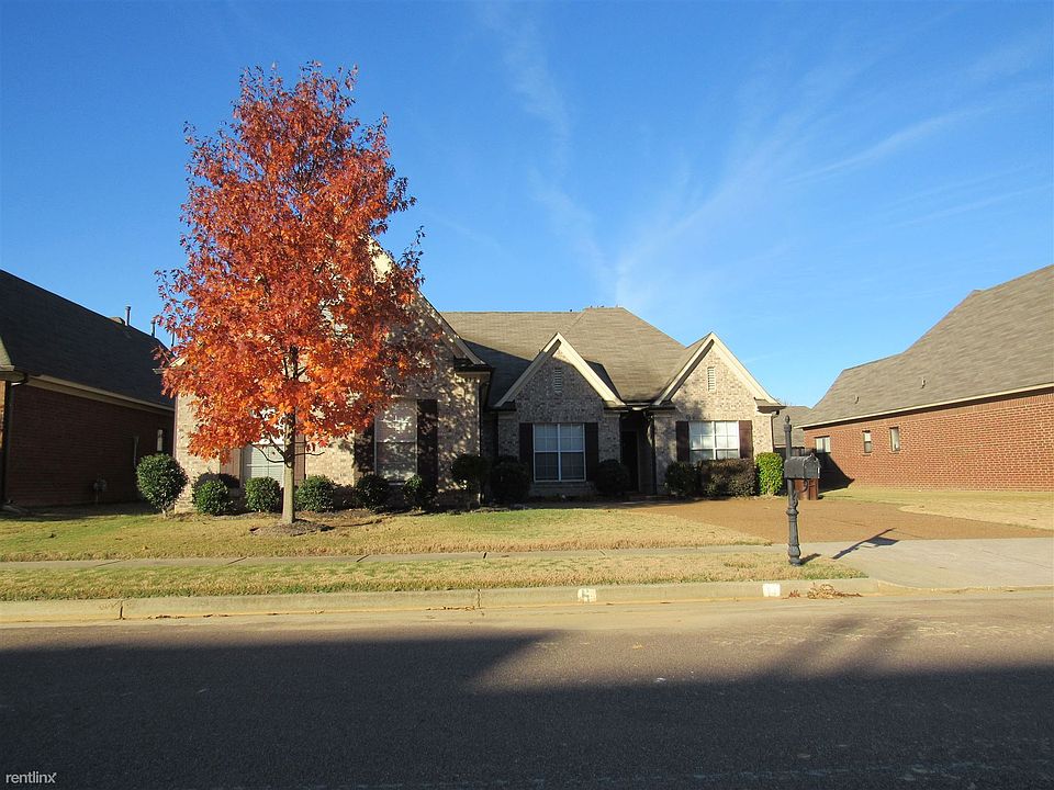 3437 Ivy Lake Cove