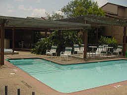 2nd image of 13463 Parkway Blvd
