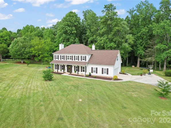 1226 Flint Ct, Matthews, NC 28104