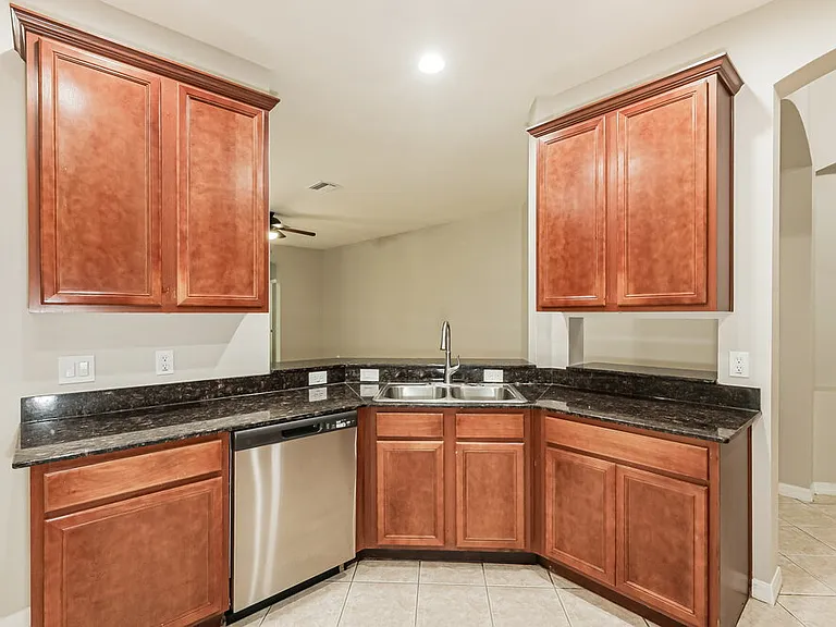 427 Dunaway Dr — Photo 7