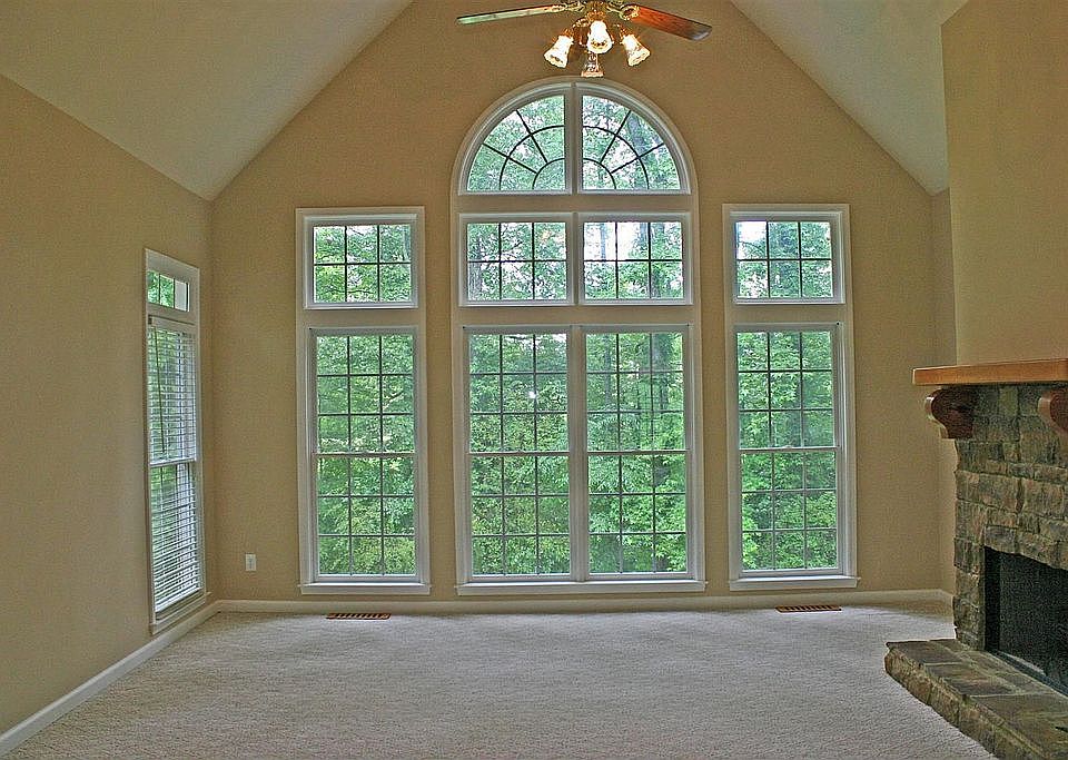 2nd image of 1055 Avery Creek Dr