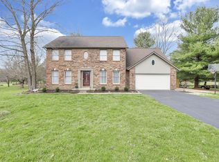 11 Joshua Ln, Granville, OH 43023