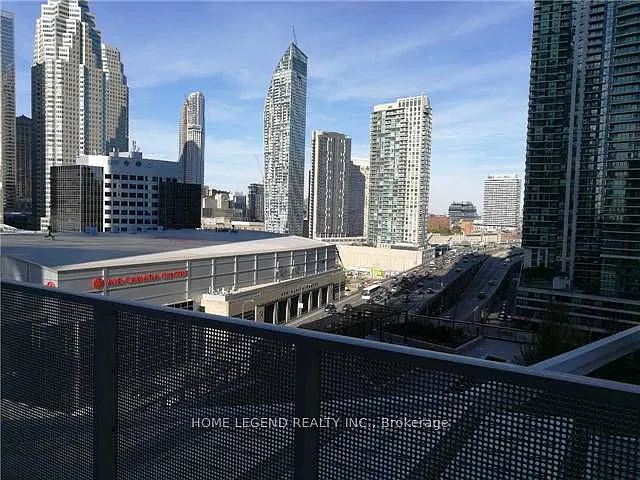 100 Harbour St #1106