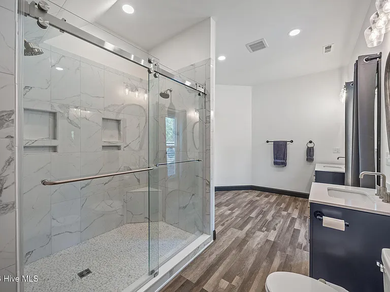 164 Bay View Dr — Photo 34