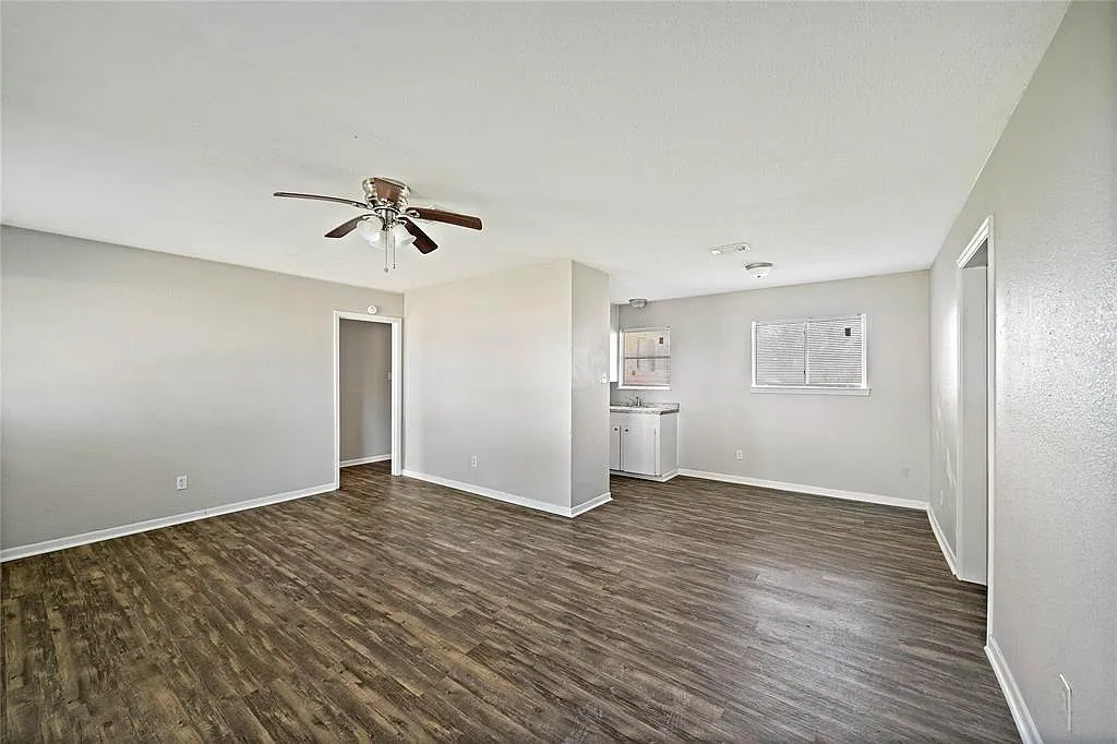 105 Plum Street - 1 — Photo 4