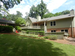 44 Honeysuckle Ct, Lake Wylie, SC 29710