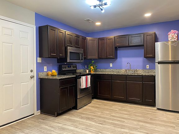 3rd image of 1339 Marne Ave #D