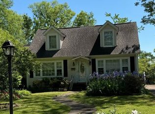 816 Tombigbee St, Florence, AL 35630