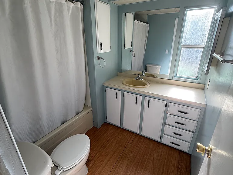 815 Frances Dr — Photo 3