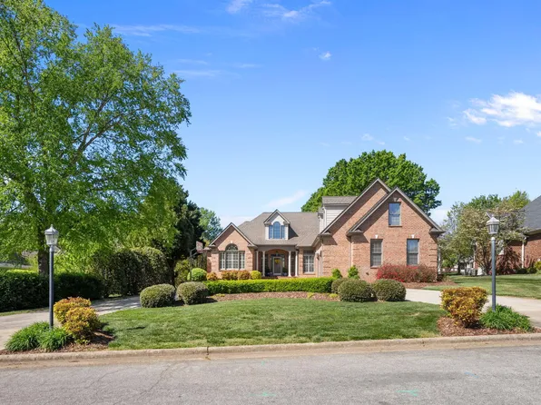 902 Mill Pointe Way, Elon, NC 27244