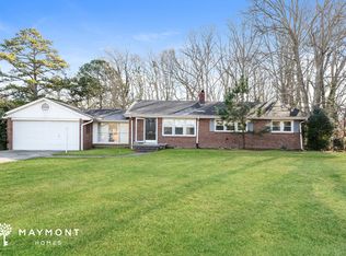 210 Forest Dr, Laurens, SC 29360