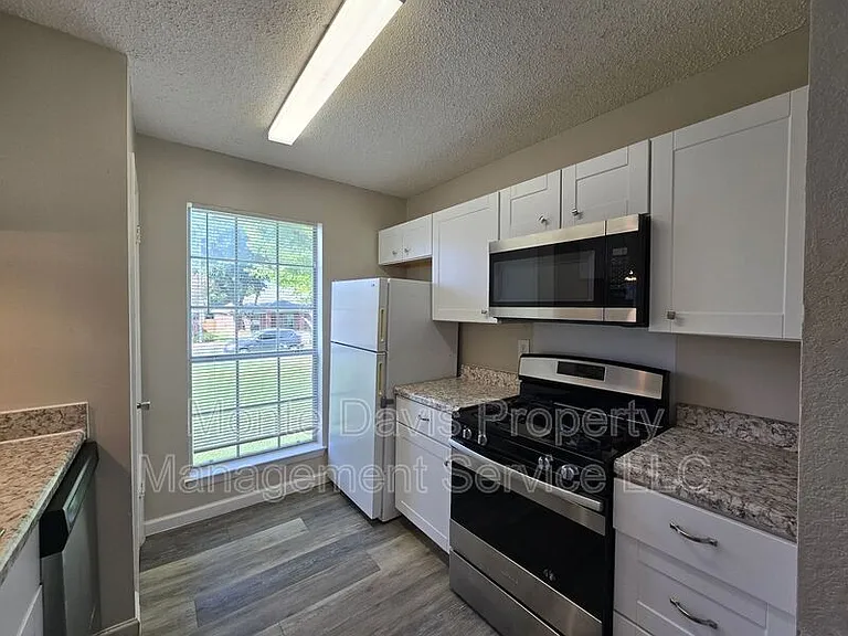 2306 Fuzz Fairway #A — Photo 4