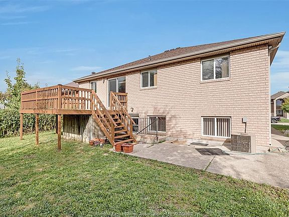 4th image of 2323 Askin Ave