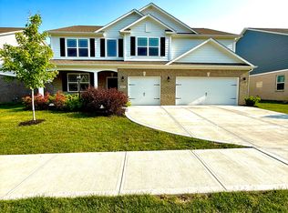 6251 Dugan Dr, Whitestown, IN 46075