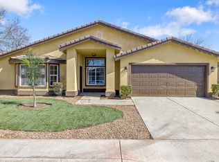 1050 N Sumter Ct, Visalia, CA